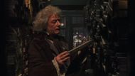 Ollivander in Harry Potter and the Sorcerer's Stone | Image via: Warner Bros. Pictures